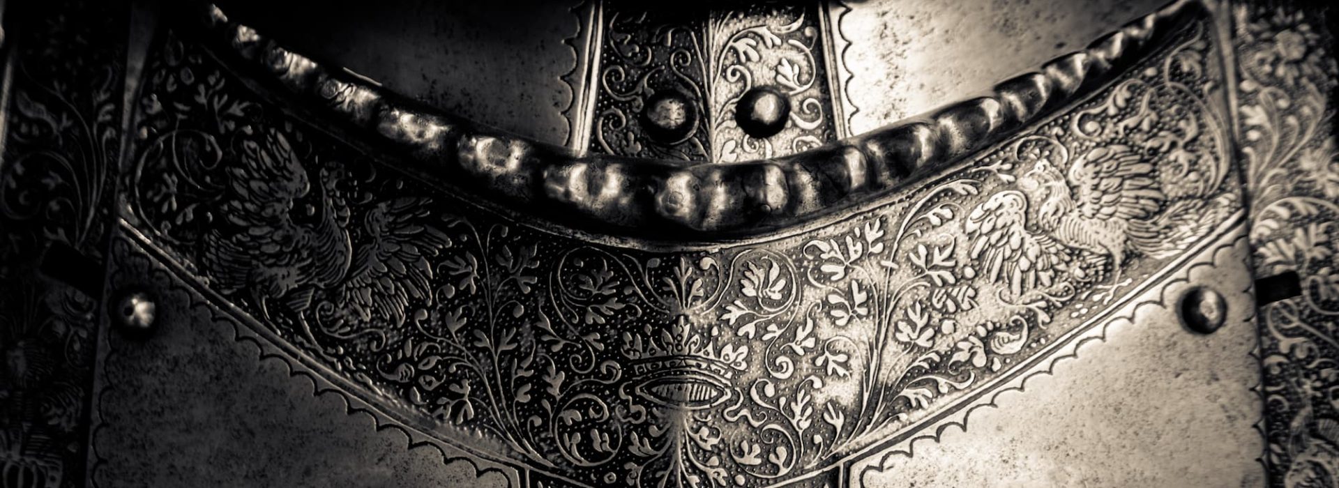 medieval-armor-detail-2023-11-27-05-08-59-utc-2